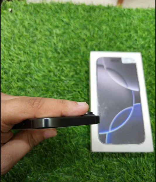 I-Phone 16 pro - 128 gb Refurbished