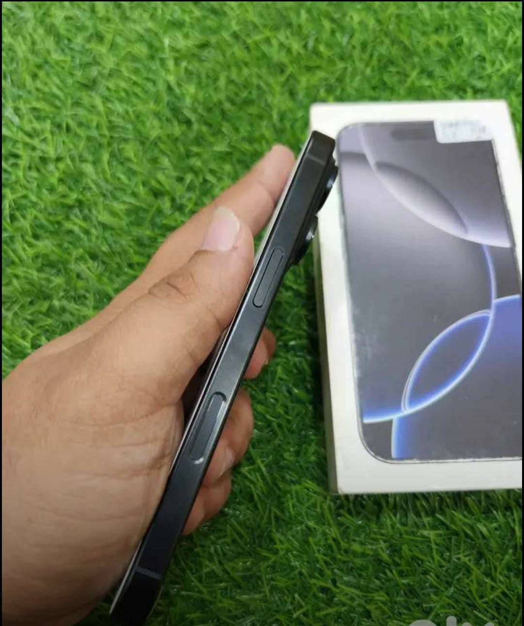 I-Phone 16 pro - 128 gb Refurbished